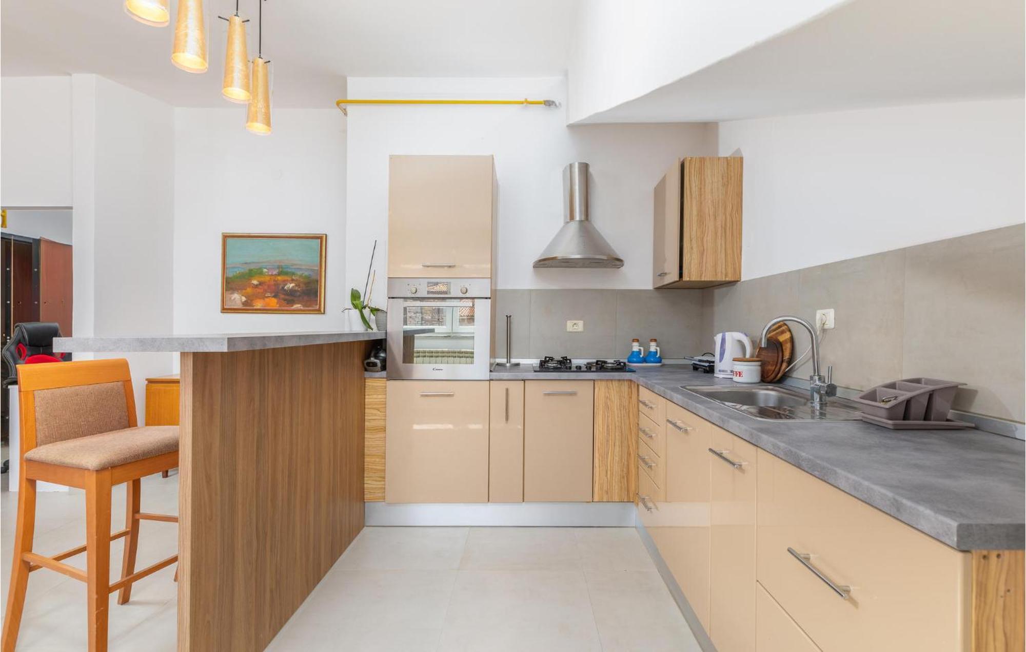 Awesome Apartment In Pula With Wifi 外观 照片