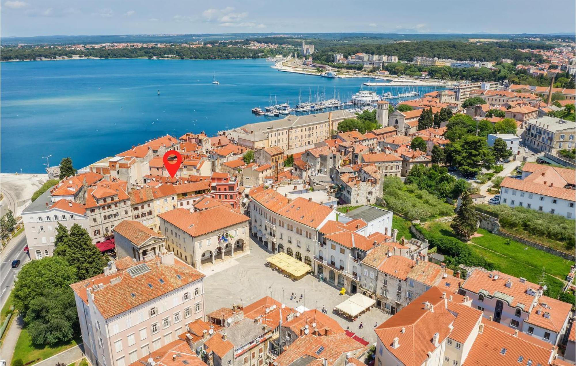 Awesome Apartment In Pula With Wifi 外观 照片